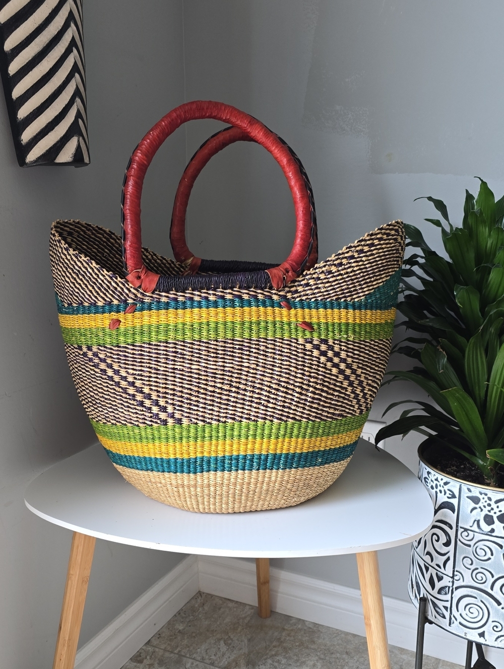116 Handwoven with Red Handles